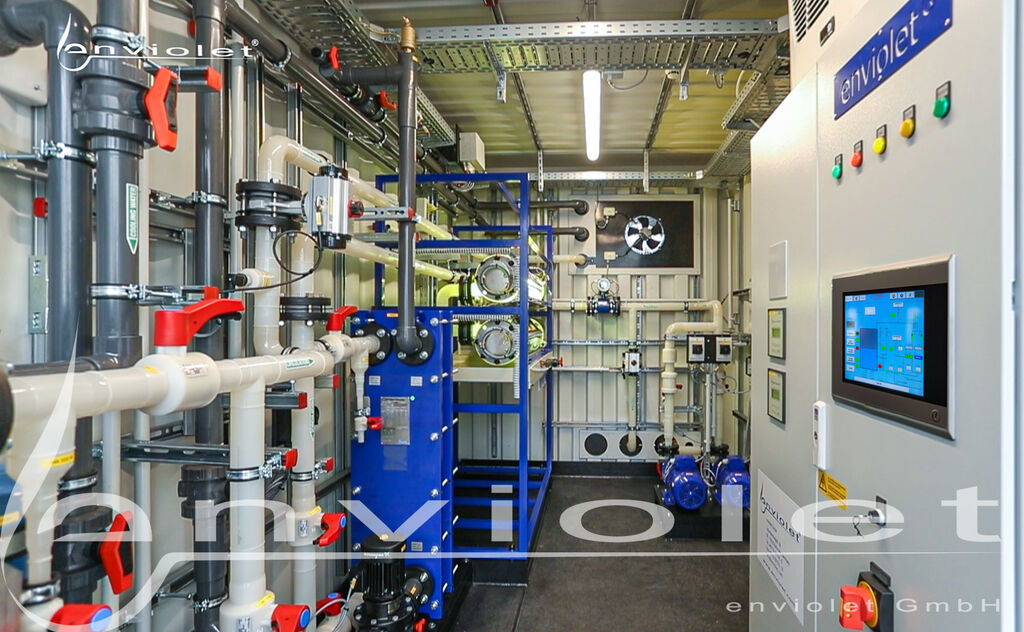 Oxiadtionsanlage für äusserts korrosives Abwasser aus ETCFE-Bauteilen gefertigt